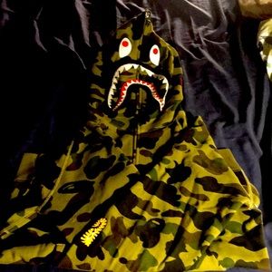BAPE sz L PONR hoodie—no bag